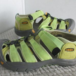 Keen Newport H2 Sandals Size 8 Waterproof Trail Hiking Lime Green Outdoor Shoes